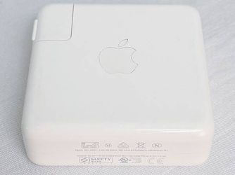 Apple 87W USB-C Power Adapter / Charger A1719