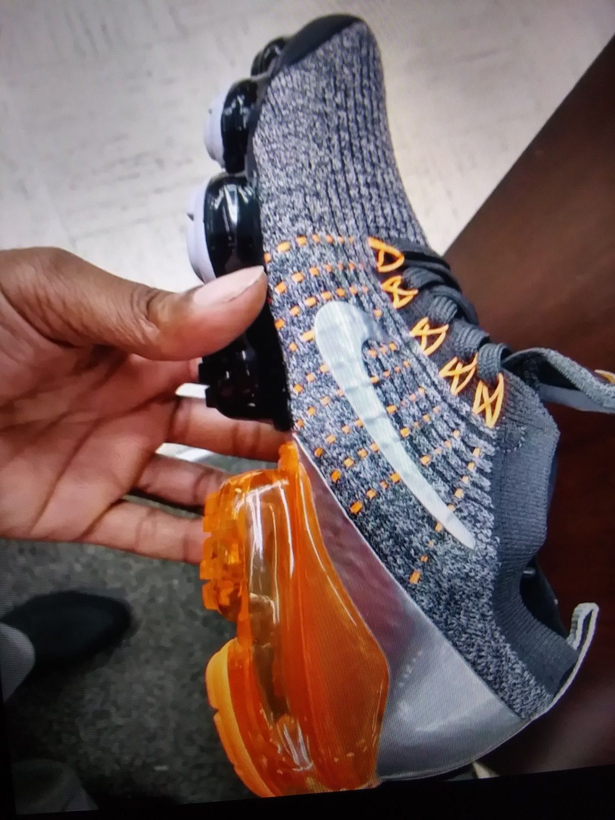 Hard 1 find Orange vapormax $145 no less