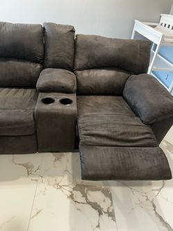 Sectional recliner coach