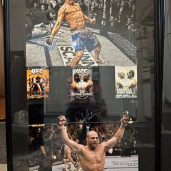 UFC champions Chuck Liddell & Randy Couture signed Photographs