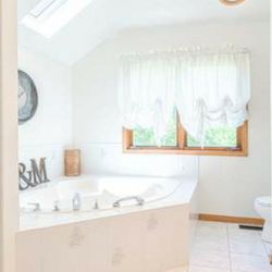 Jacuzzi Tub