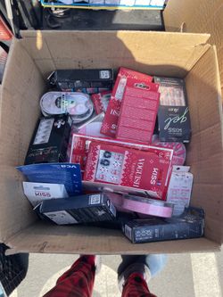 Free nails