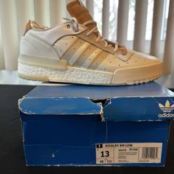 ADIDAS RIVALRY RM LOW MENS SIZE 13 