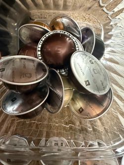 Nespresso Vertuo Pods Sampler Bundle (26 Pods) + Nespresso Descaling Kit