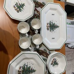Christmas time Dinner Ware