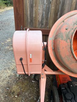 Concrete mixer