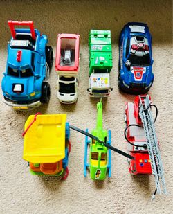 Assorted Toy Vehicles - 7 Piece Bundle