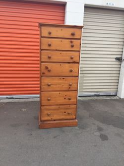 Lane Furniture Dresser