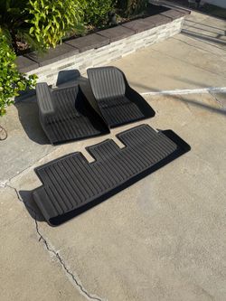 Tesla model 3 floor mats
