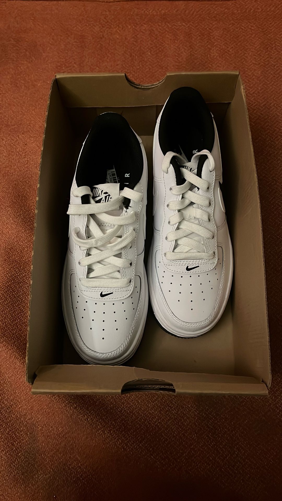 New In Box Nike Air Force 1 LVS 4 (GS)