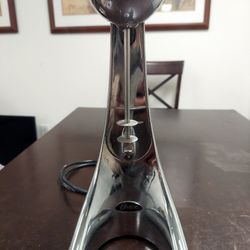 Collectors Item. Vintage OSTER  Milk Shake Machine. In Perfect Working Order. 