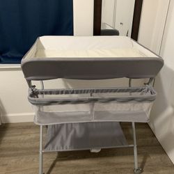 Changing Table (foldable)