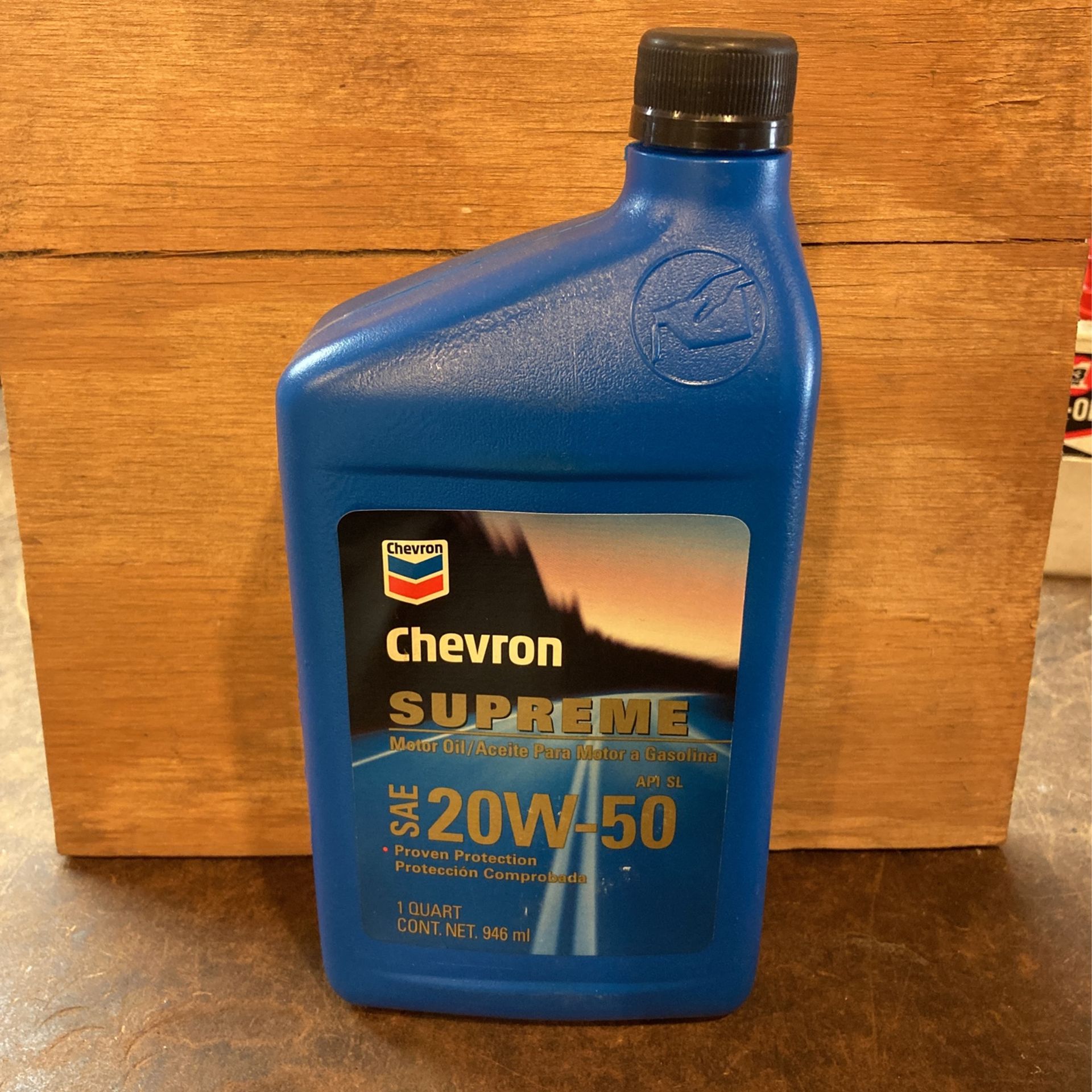 Chevron Supreme Motor Oil