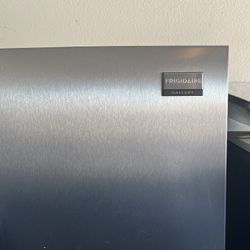 Very wonderful nice fridge front door