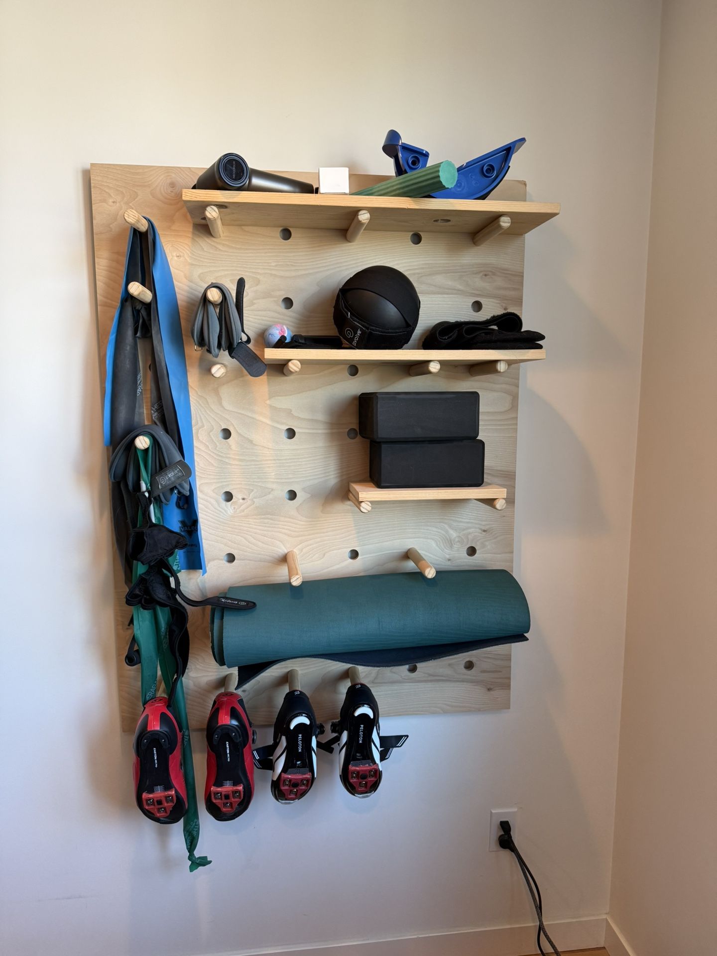 Wood Peg Board