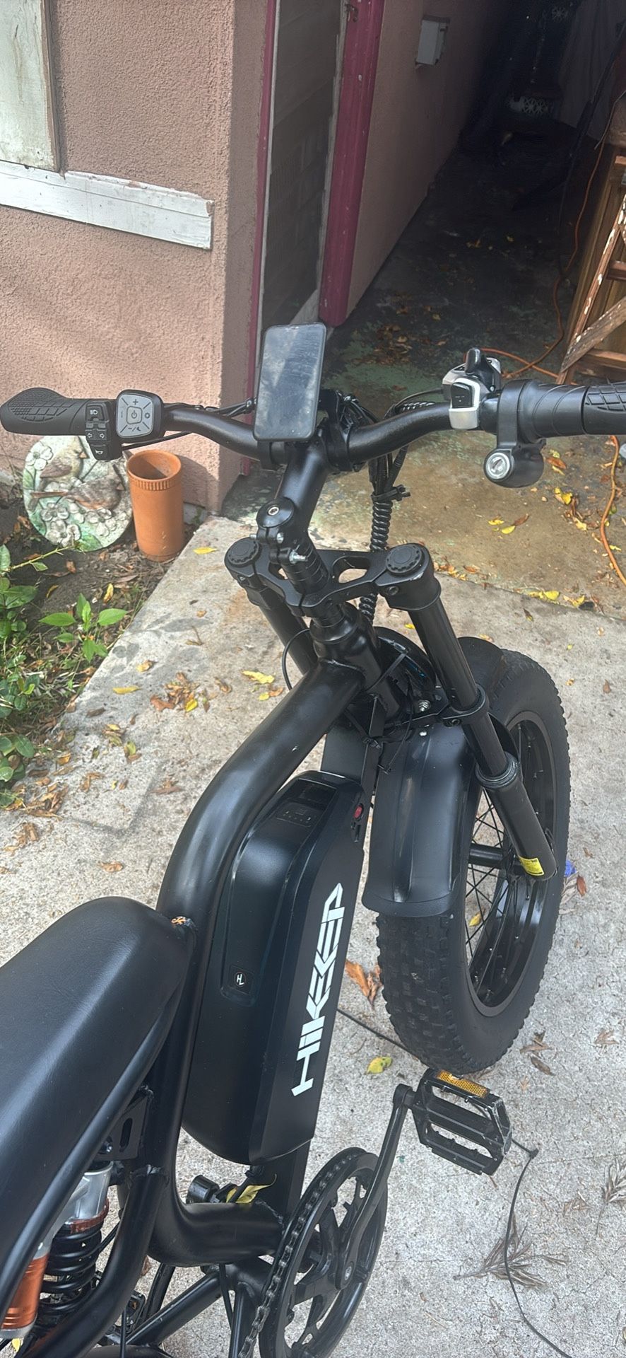 E Bike Sporters Yet Off-road