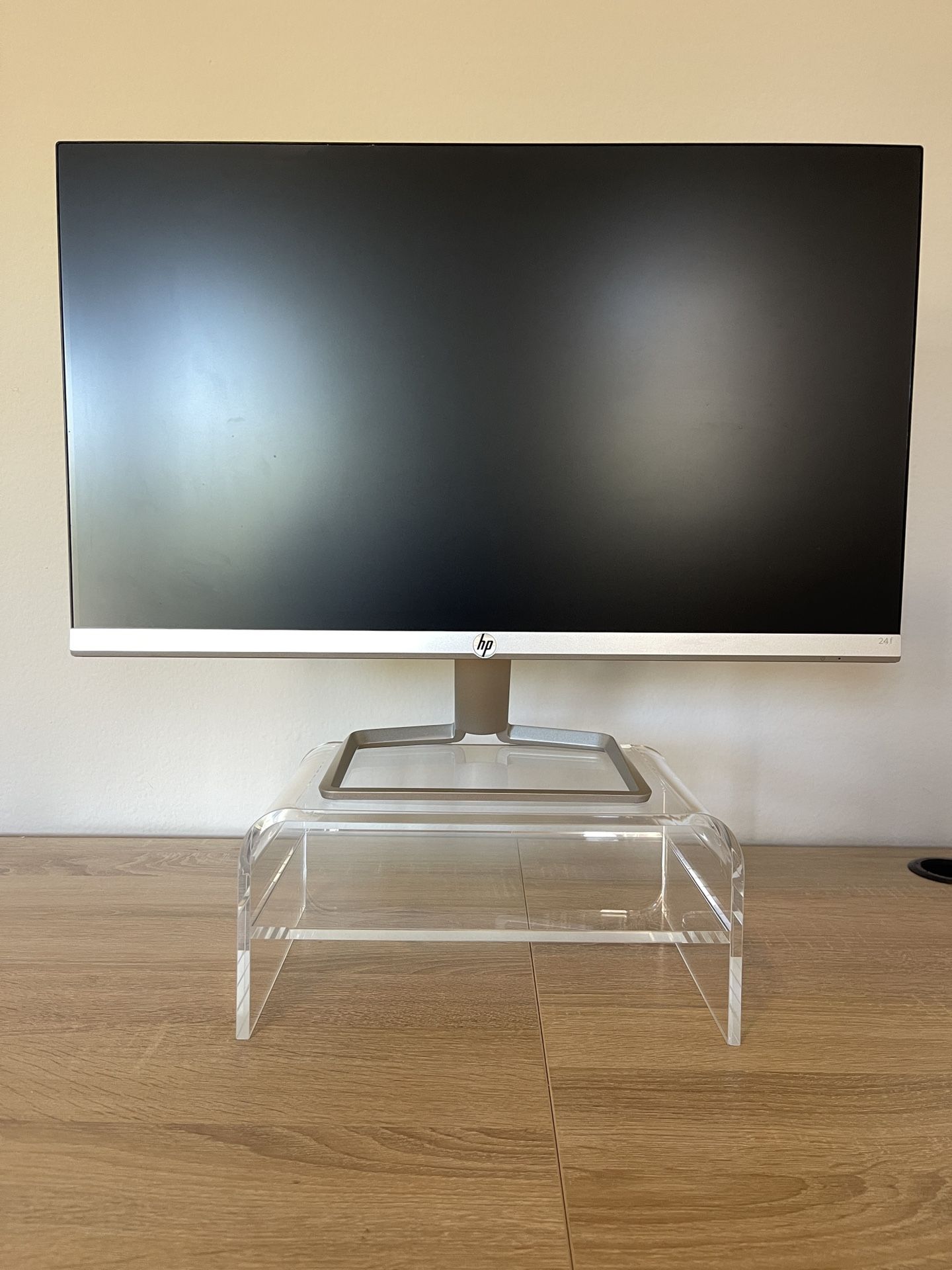 HP 24f 23.8” Monitor With Stand - Great Condition!