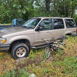 1998 Ford Explorer