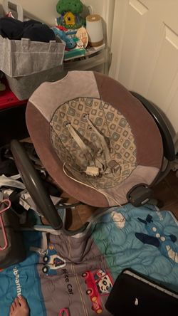 Baby swing