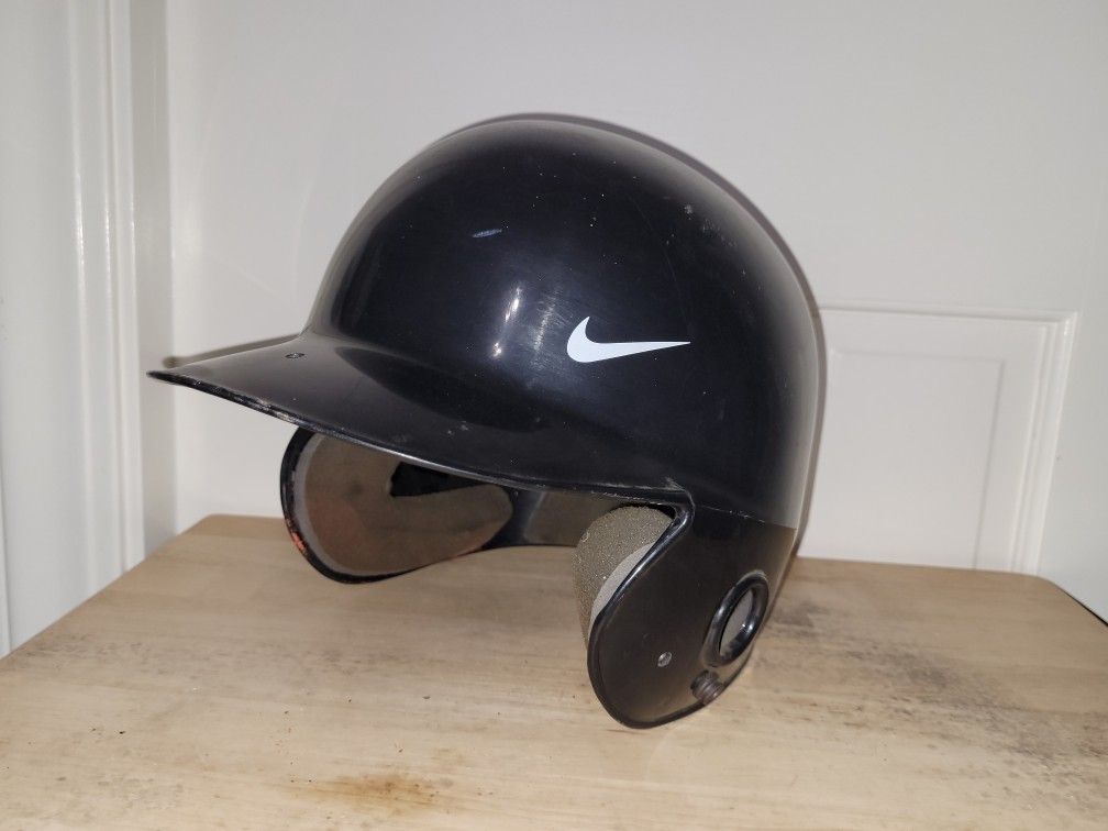 Nike BASEBALL helmet for Sale in Fresno, CA OfferUp