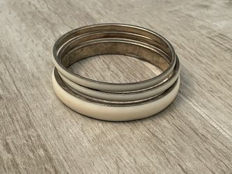 White/Ivory Bangle Bracelet Set