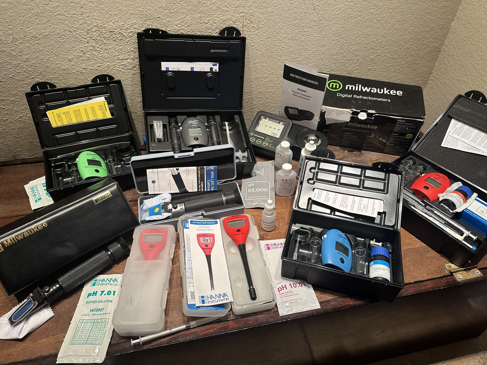 Hanna Saltwater Aquarium Tank Testing Equipment Milwaukee Salinity Refractometer Ph Alkalinity Magnesium Calcium Test Devices