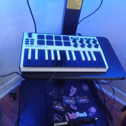 AKAI Professional MPK Mini 