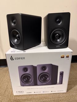 Edifier M90 Bookshelf Speakers