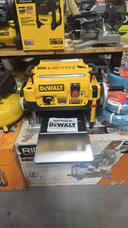DeWALT Planer