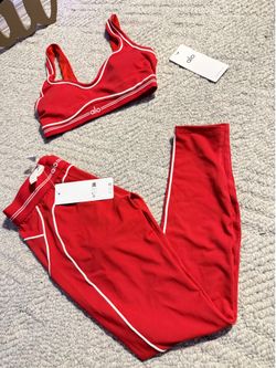 Red Alo Heartthrob Set