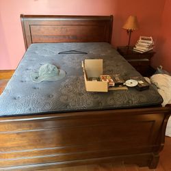 Solid Wood Bedroom Set