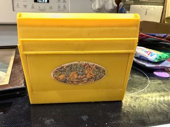 Vintage 1973 Recipe Card Box w/ Original Recipe Collection