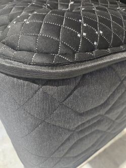 14"thick King Beautyrest Black Series 3