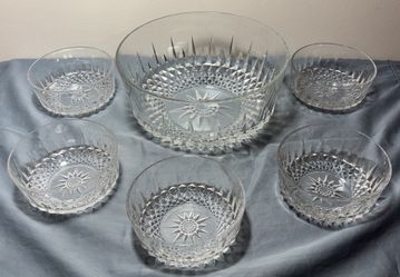 Arcoroc 6 Piece Clear Glass Salad Bowl Set Starburst Pattern 1 Large 5 Small