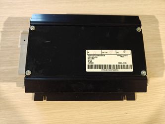 OEM Pontiac Vibe Amplifier
