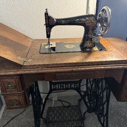 Singer Treadle Sewing Machine