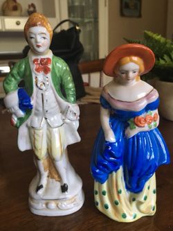 Antique figurines Occupied in Japan