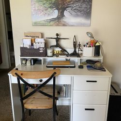  Desk NEW!
