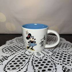 Vintage Disney Minnie Mouse Embossed 3D Coffee Cup Raised Sketch Blue Inner Mug