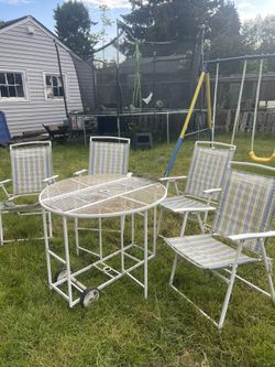 Portable Table And Chairs On Wheels