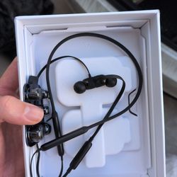 Beats Wireless Earphones Earbuds Headphones