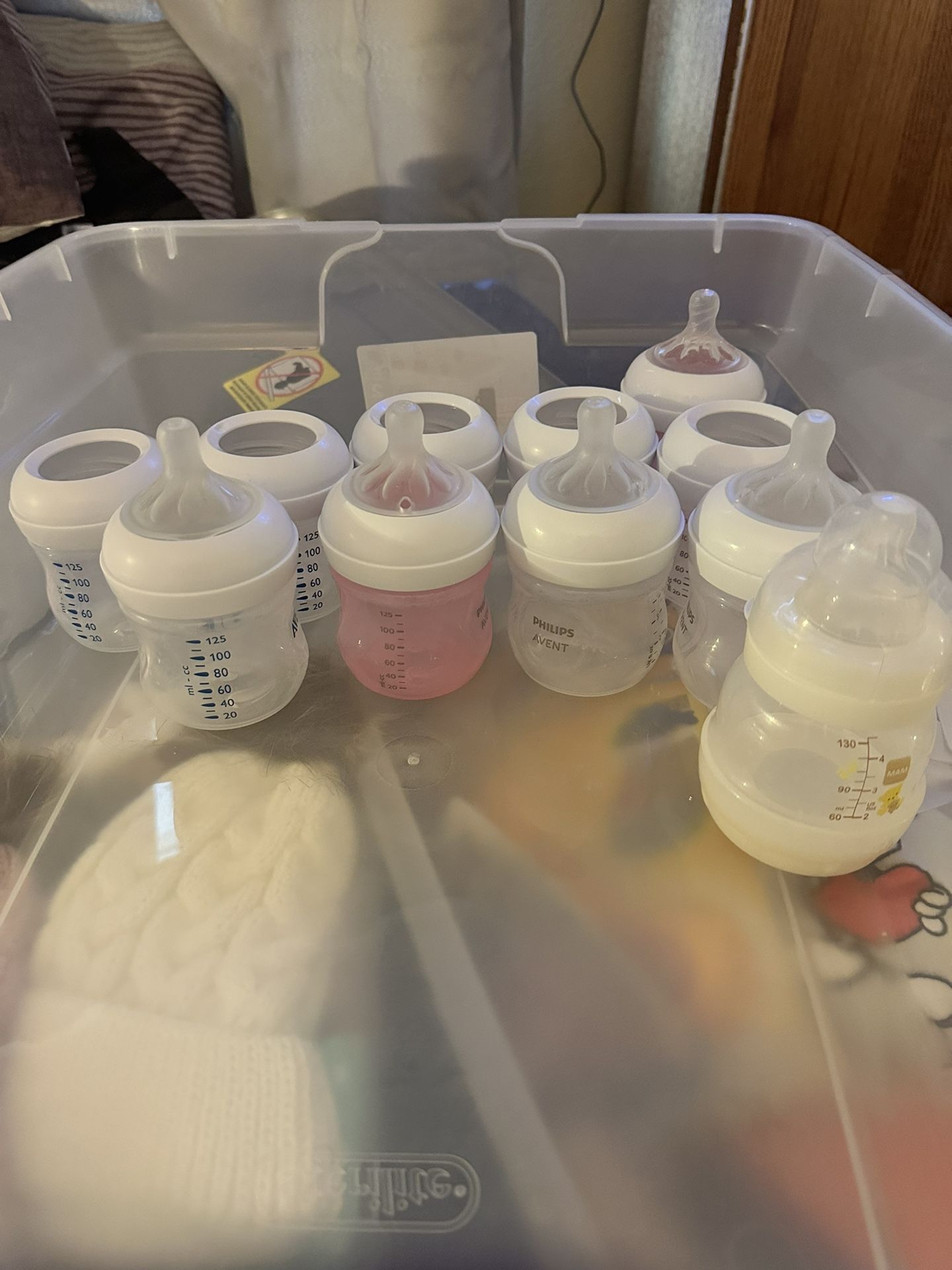 Phillips Avent Baby 4oz Bottles With Sanitized Nipples