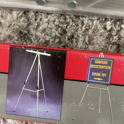 Easel Brand New In A Box. Apollo Adjustable Tripod #E126