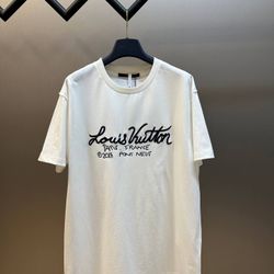 LV T Shirt 