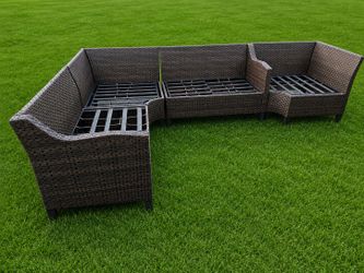 Sectional patio furniture