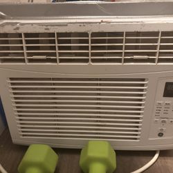 GE AIR CONDITIONER