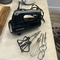 Black+decker Lightweight Hand Mixer