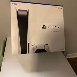 New Play Station Five 