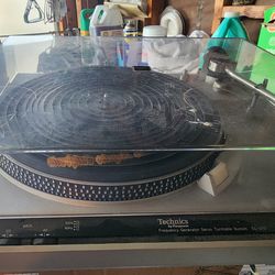Technics sl-210 turntable