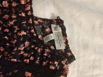 Jessica Simpson Floral Ruffle Top Size Small